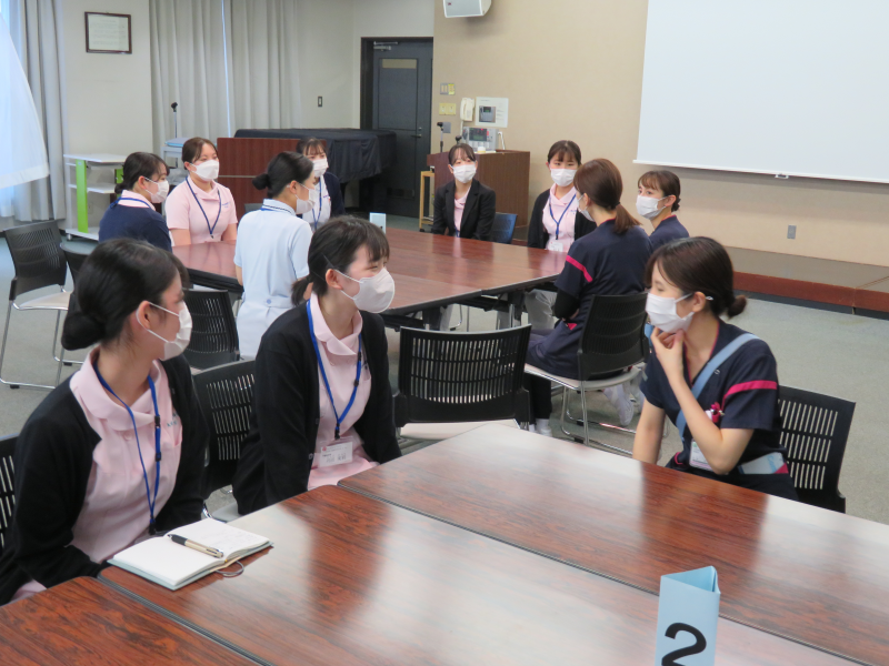 写真：懇親会の様子