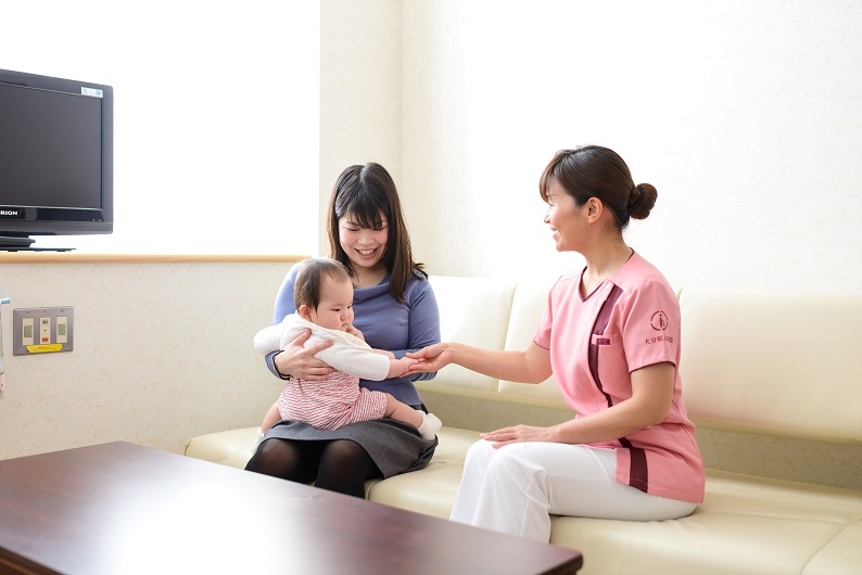 写真：新生児・小児在宅支援の相談の様子